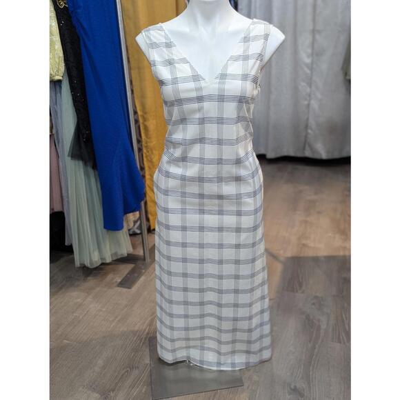Theory Dresses & Skirts - Theory Spring Plaid Deep V Maxi